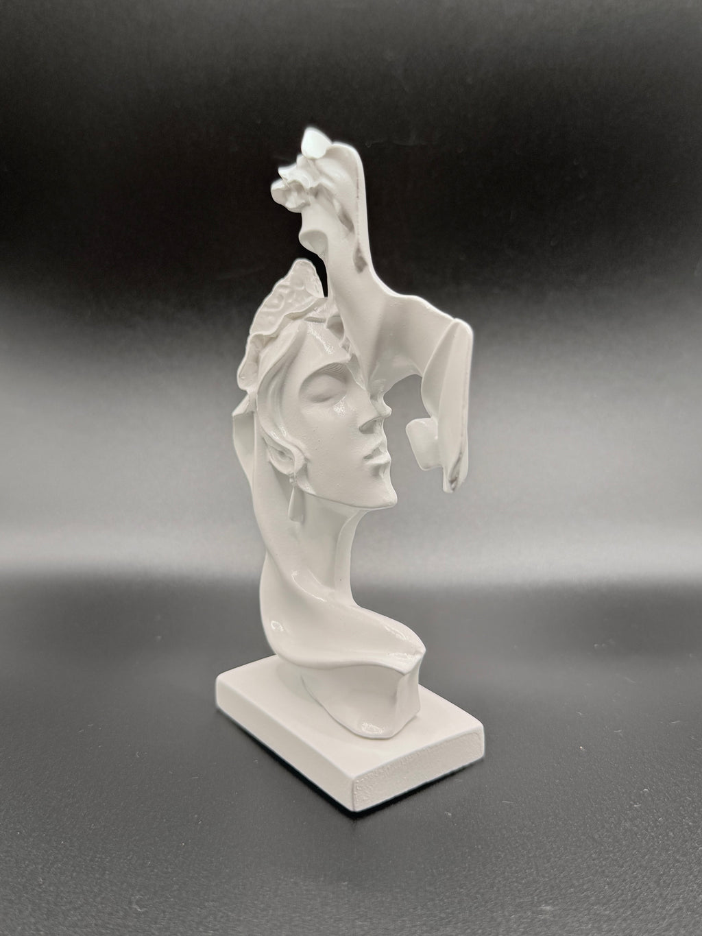Ethereal Kiss Statue Made of Epoxy Resin